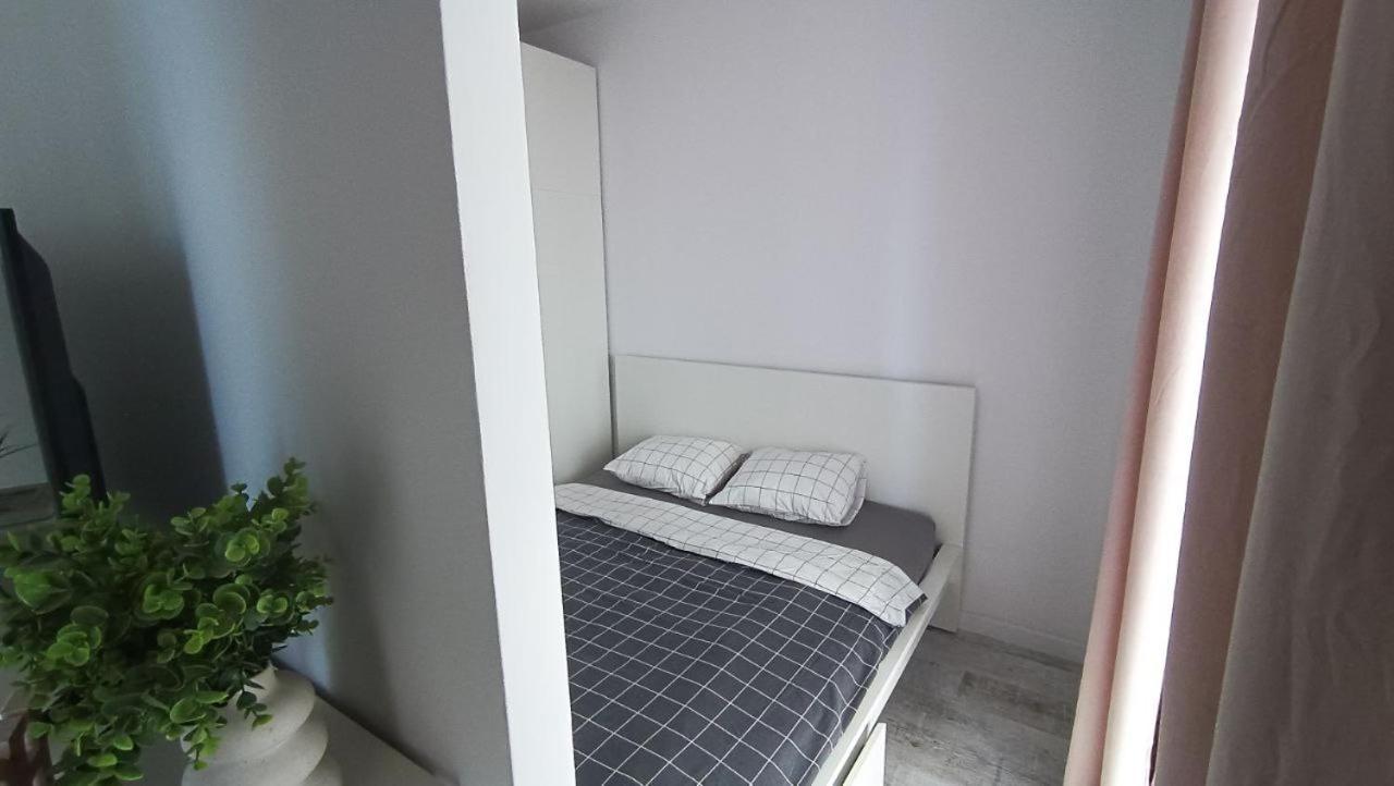 Apartament Niedaleko Centrum Warszawy Varşova Dış mekan fotoğraf