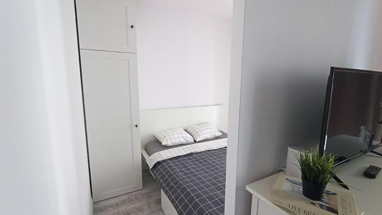 Apartament Niedaleko Centrum Warszawy Varşova Dış mekan fotoğraf